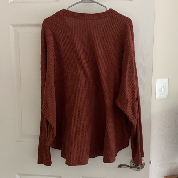 American Eagle Comfy Sweater - Picture 5 of 5